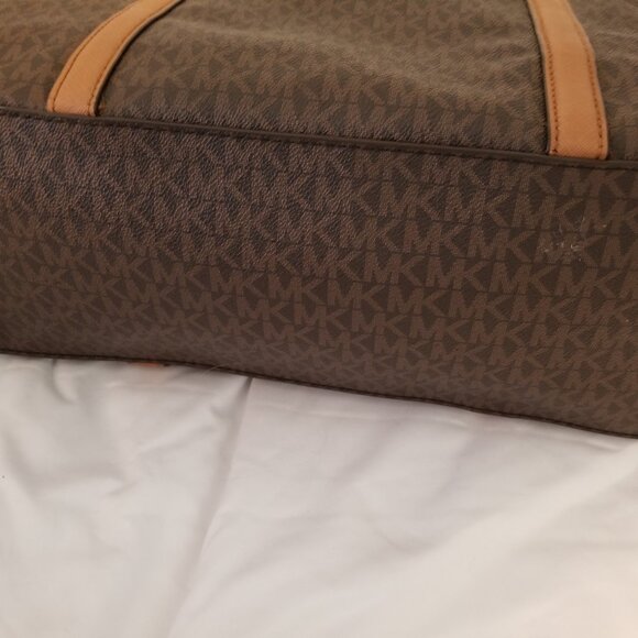 Michael Kors Signature MK Brown & Tan Large Tote Purse - Picture 7 of 14